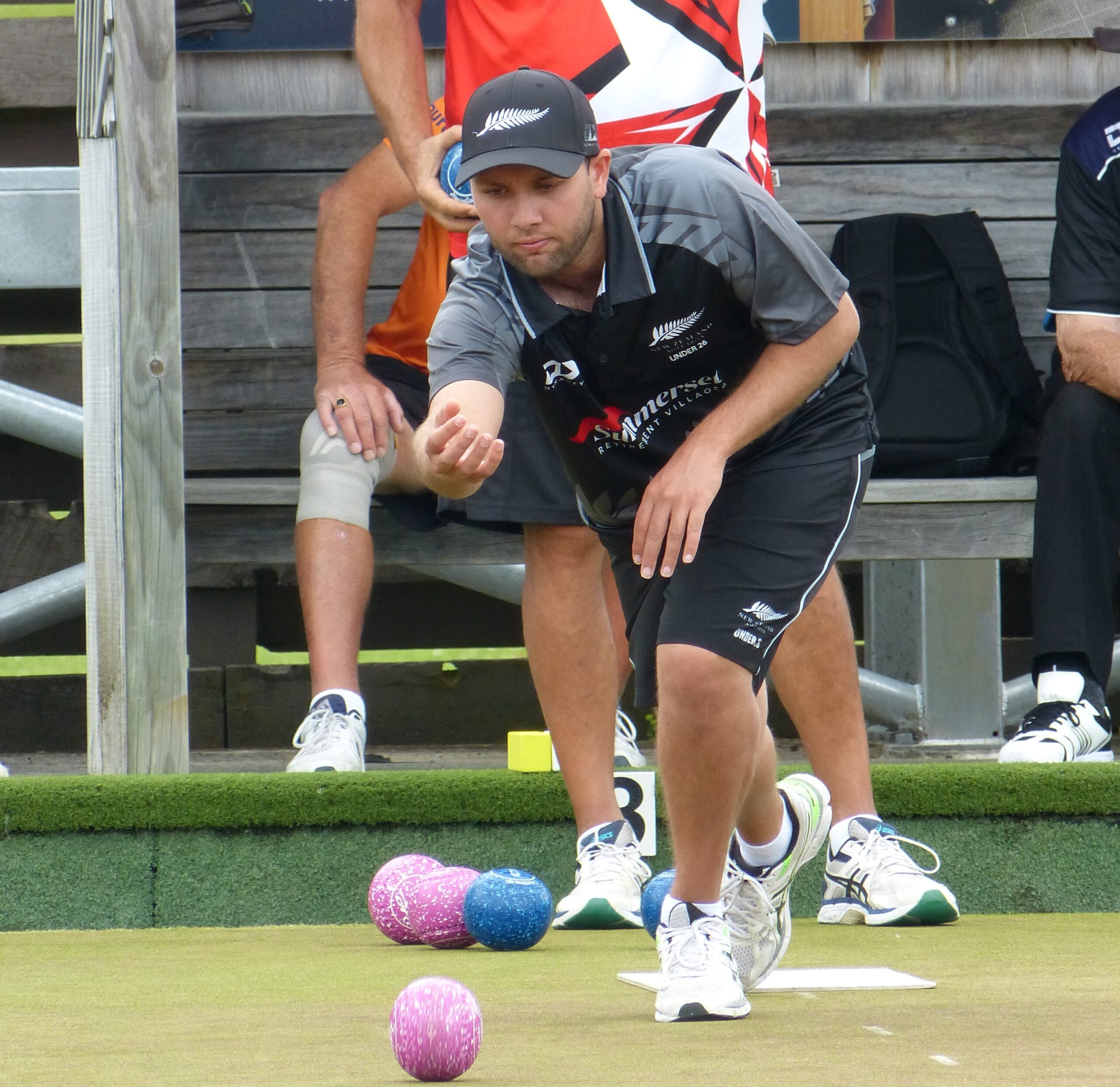 Featured image for “Kiwi bowlers chase playoff places in World Bowls Champion of Champions”